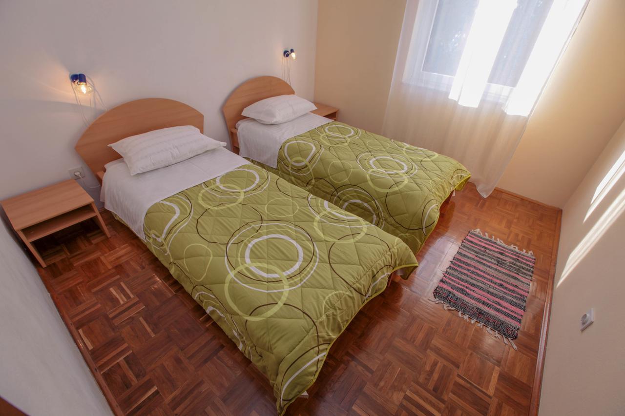 Apartments Mama Rogoznica  Buitenkant foto
